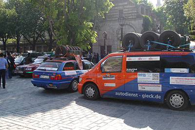 Unser Parkplatz vor der blauen Moschee