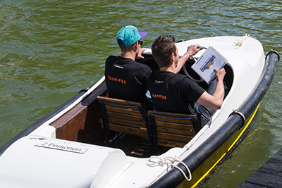 Das Roadbook wurde mit dem Tretboot abgeholt